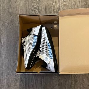 Men’s Adidas Sneakers